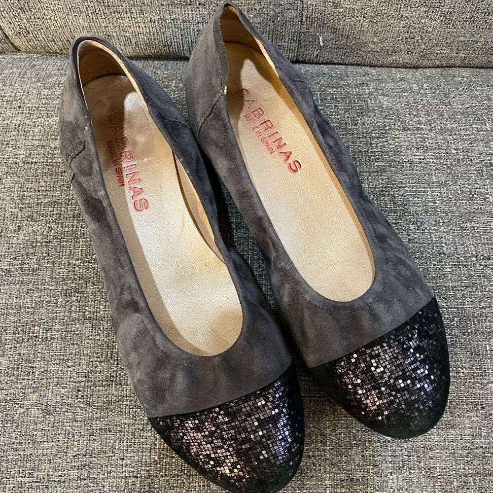 Sabrinas Gray Black Leather Suede Ballet Flats Women’s Size 38